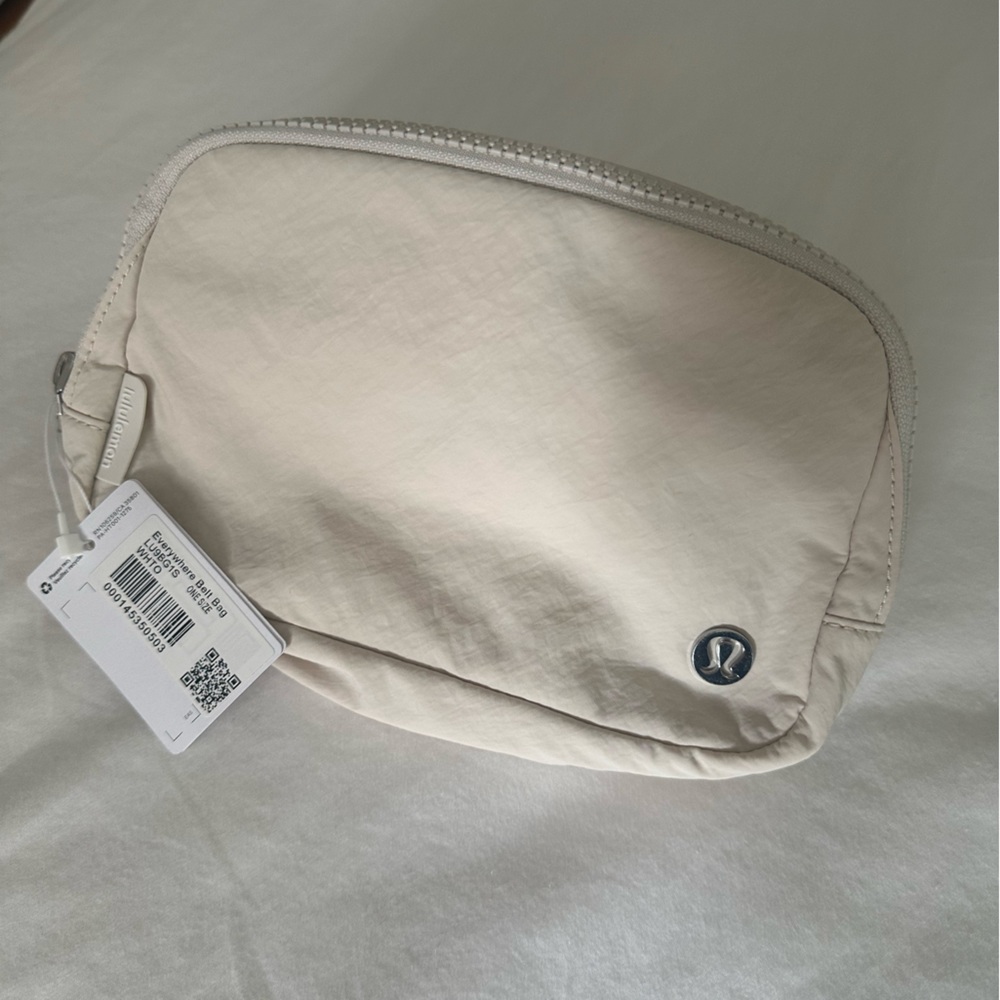 Lululemon Everywhere Belt Bag